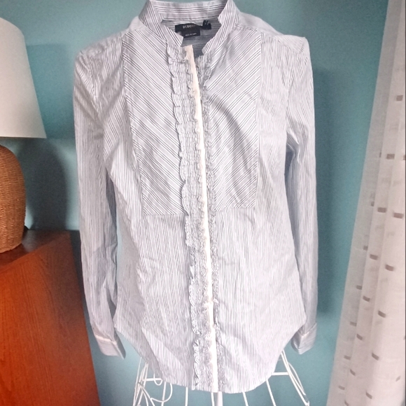 NWT BCBGMaxAzria Blue & White Striped Ruffled Long Sleeve Blouse-Women's Sz Med - Picture 2 of 11